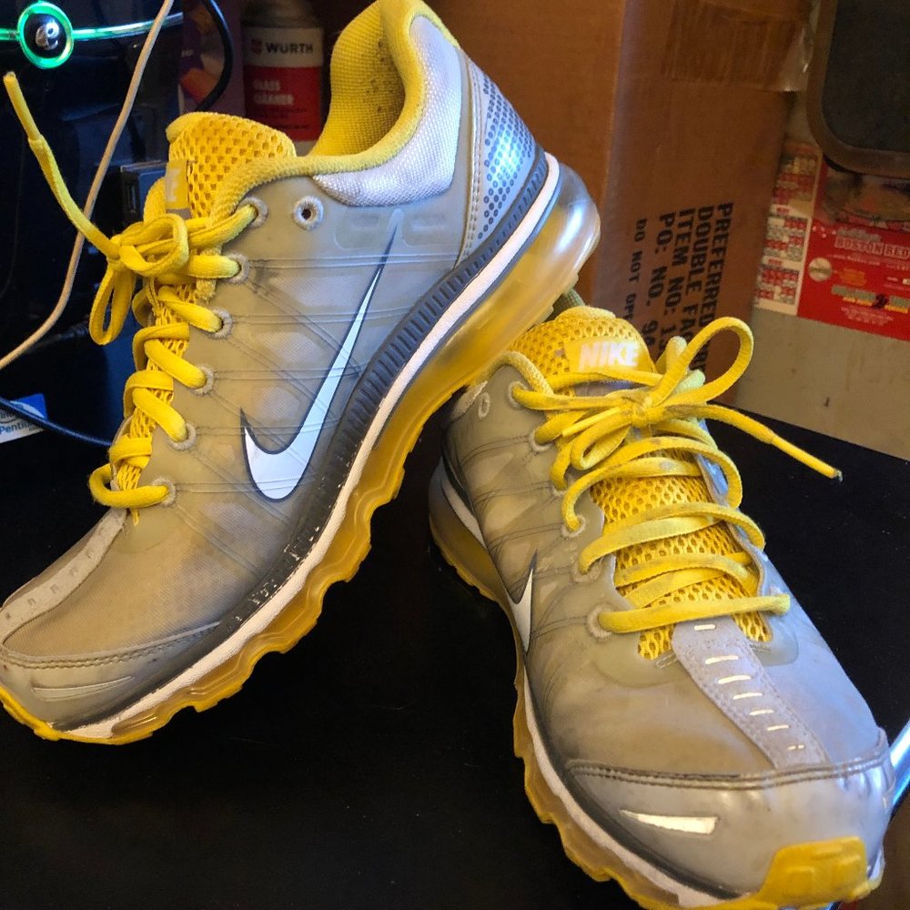 nike mens air max running shoes size 10
